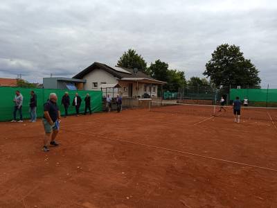 Besuch beim Tennisverein Lüttringen