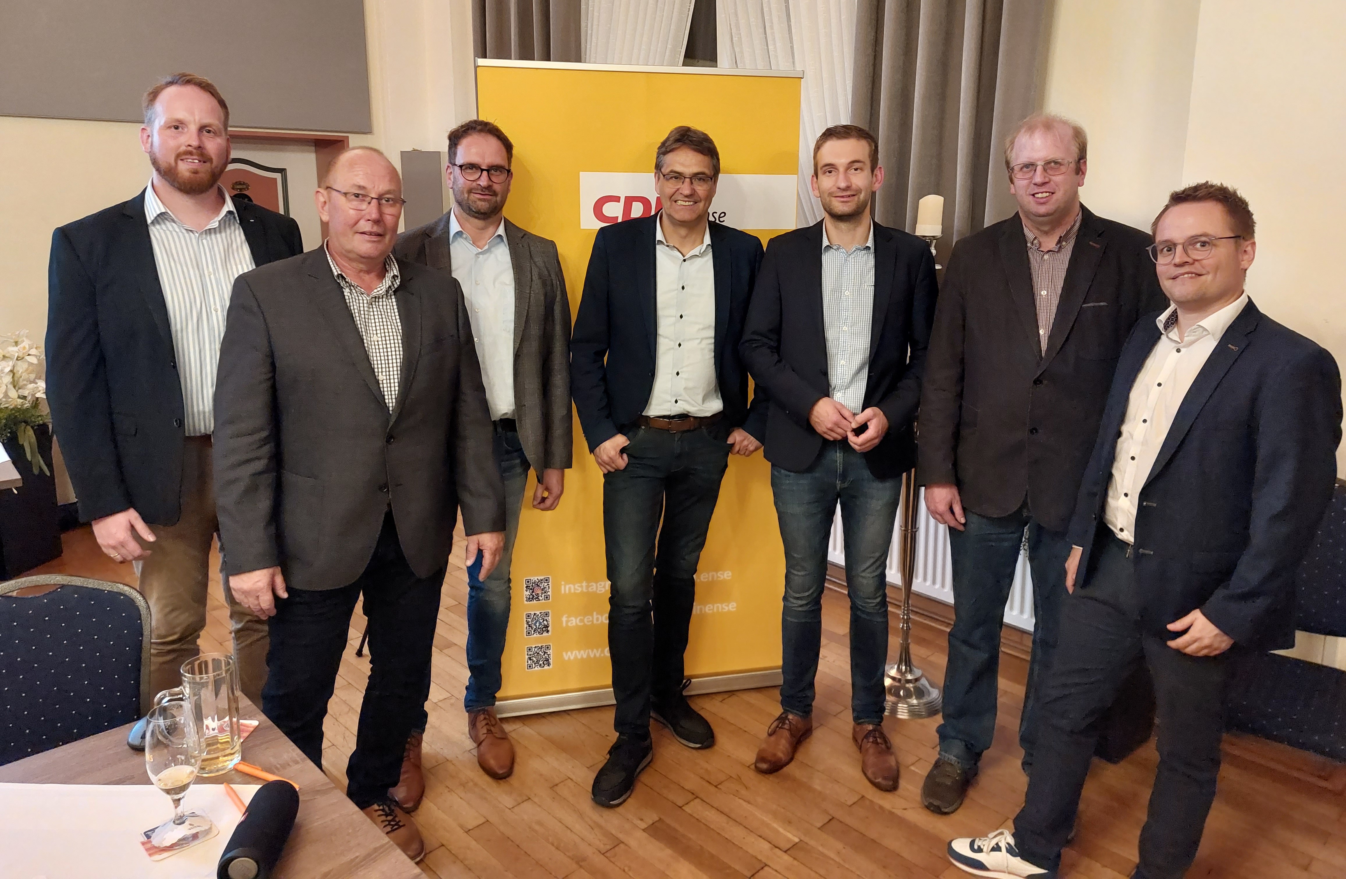 Foto v.l.n.r.: Tobias Frings, Armin Müller, Ralf Schmücker, Dr. Peter Liese, Simon Hennecke, Andreas Vonnahme, Thomas Dombrowsky